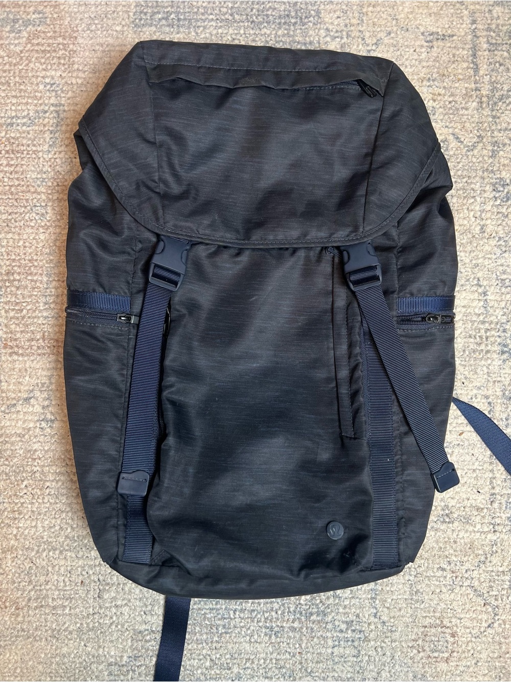 Lululemon Unisex Command the Day Backpack - 24L- Heather Allover Iron Blue